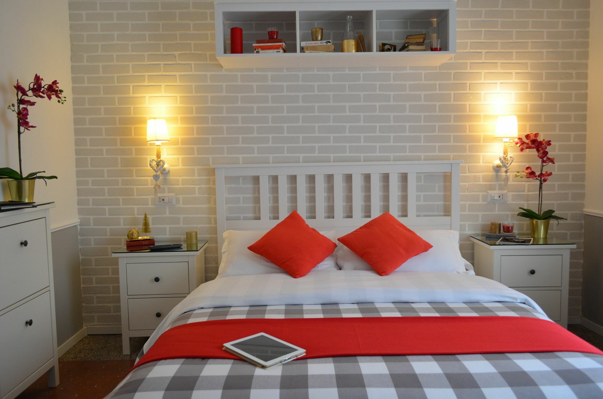 Moonlight Inn Guesthouse โรม ภายนอก รูปภาพ