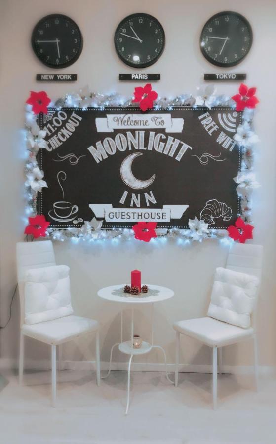 Moonlight Inn Guesthouse โรม ภายนอก รูปภาพ